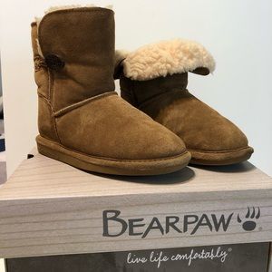 Bearpaw size 1 kids boots